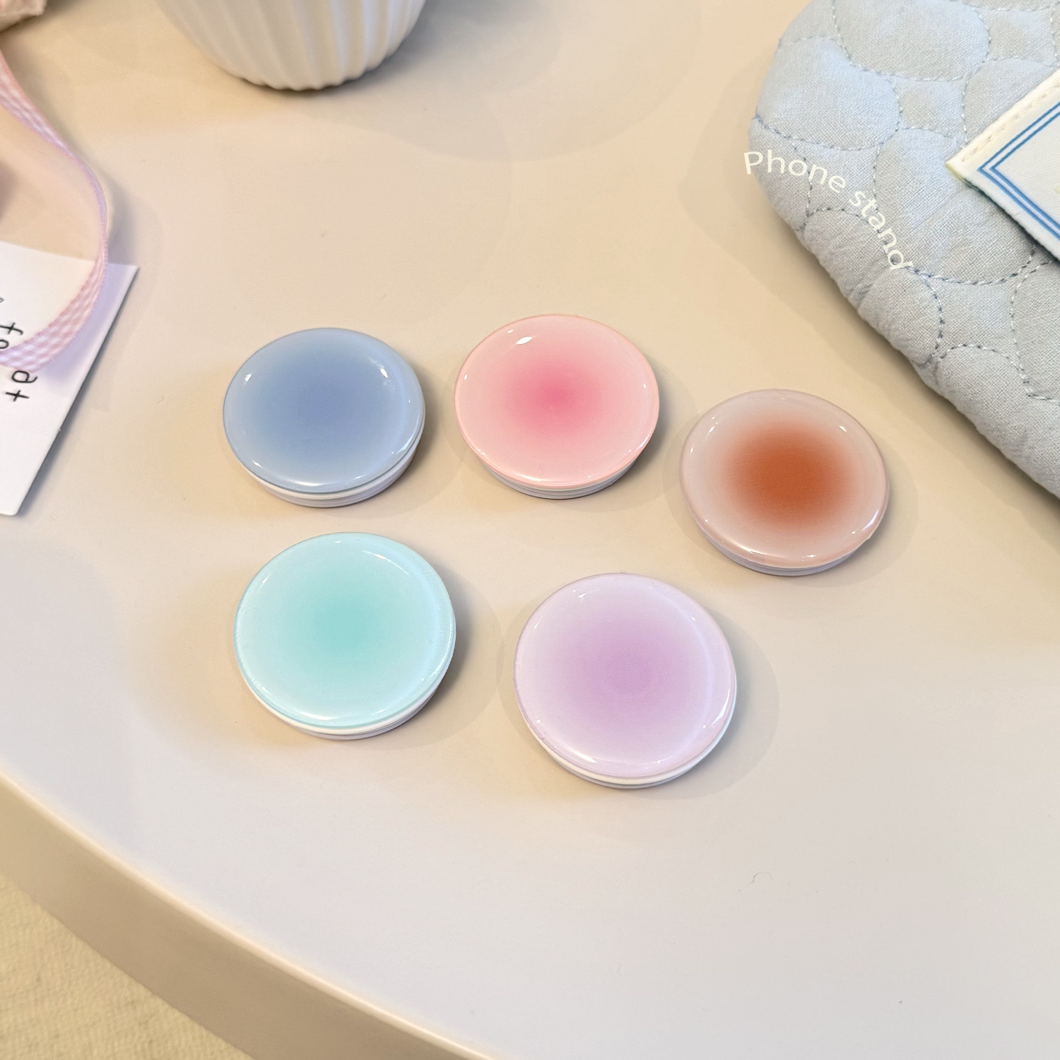 İns Tarzı Gradyan Telefon Tutu - Mobile Pedestal Cabinet incelemesi ve fiyatı