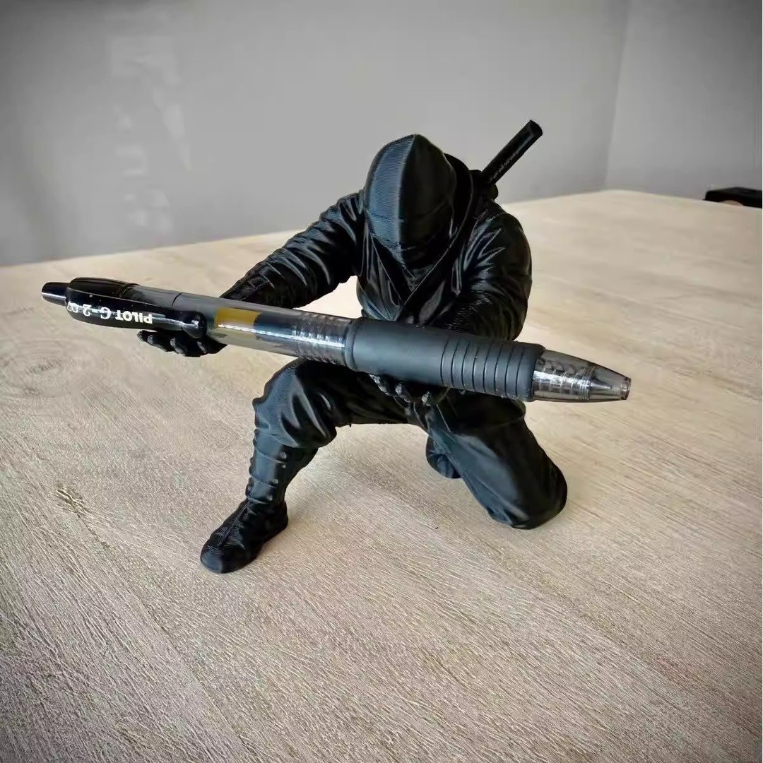 3D Baskılı Ninja Kalemlik Yara - Standing Desk incelemesi ve fiyatı
